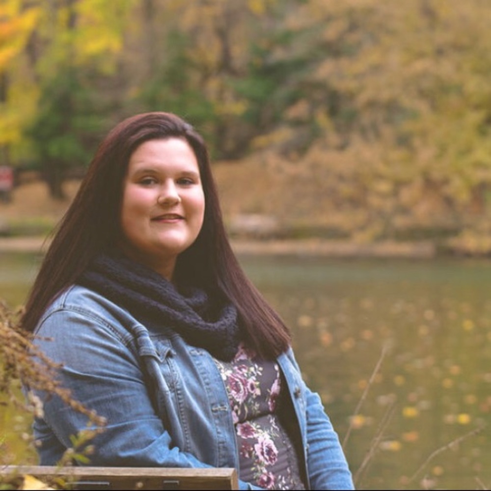 Meet your Posher, Hannah